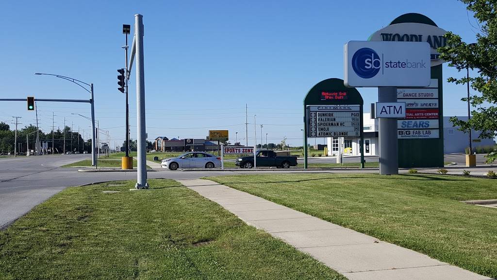 Cinemark Woodland Mall Cinema 5 | meal takeaway | 1234 North Mall Street, Bowling Green, OH 43402, USA | 4193540267 OR +1 419-354-0267