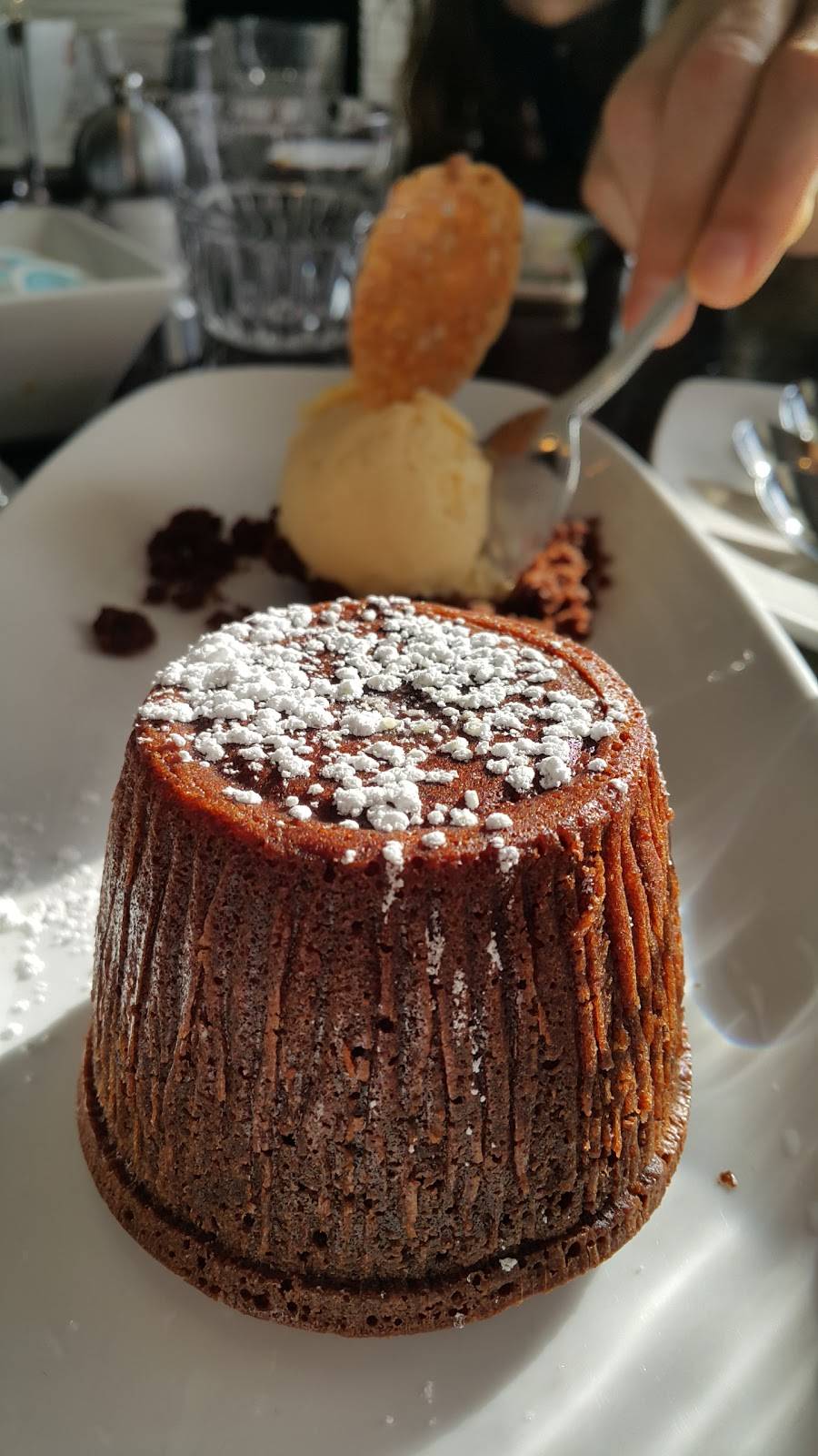 GGs Waterfront | restaurant | 606 N Ocean Dr, Hollywood, FL 33019, USA | 9549297030 OR +1 954-929-7030