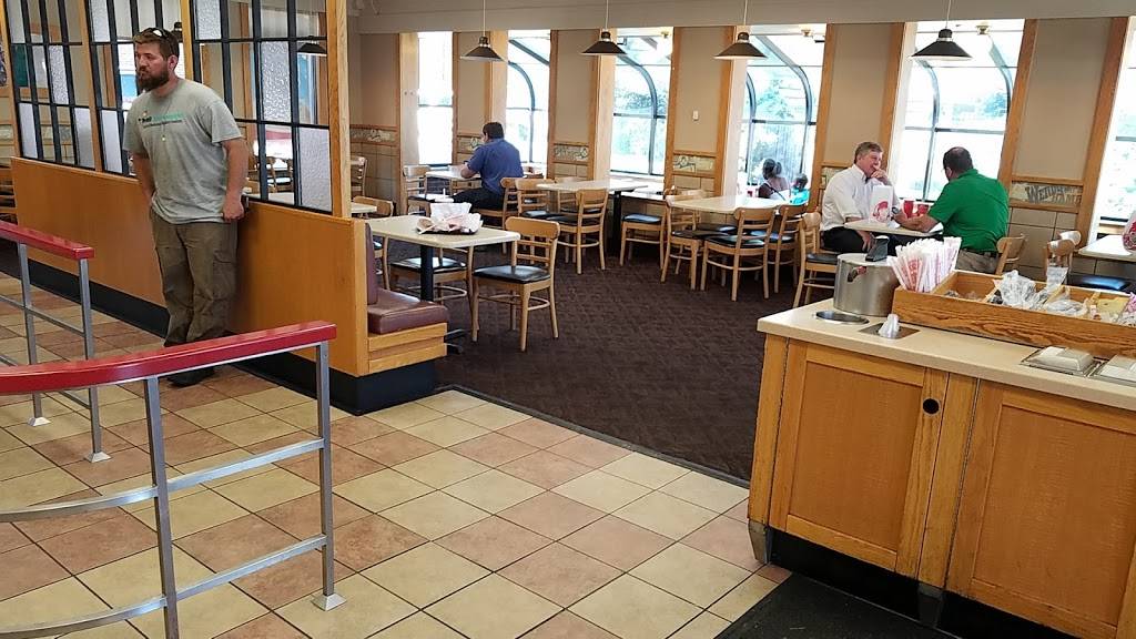 Wendys | restaurant | 4910 Vine St, St Bernard, OH 45217, USA | 5132426074 OR +1 513-242-6074