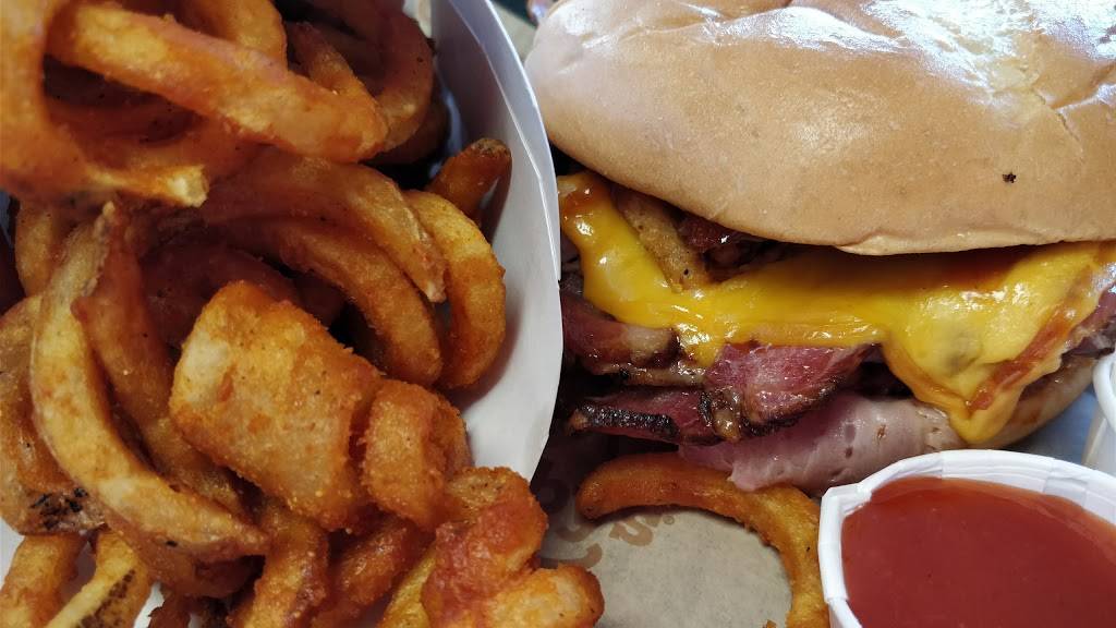 Arbys | restaurant | 801 1st Ave, Coralville, IA 52241, USA | 3193512729 OR +1 319-351-2729