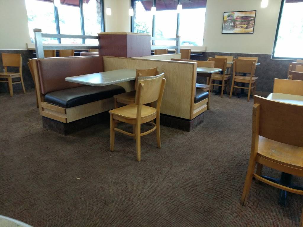 Wendys | restaurant | 1616 University Blvd S, Jacksonville, FL 32216, USA | 9047257996 OR +1 904-725-7996