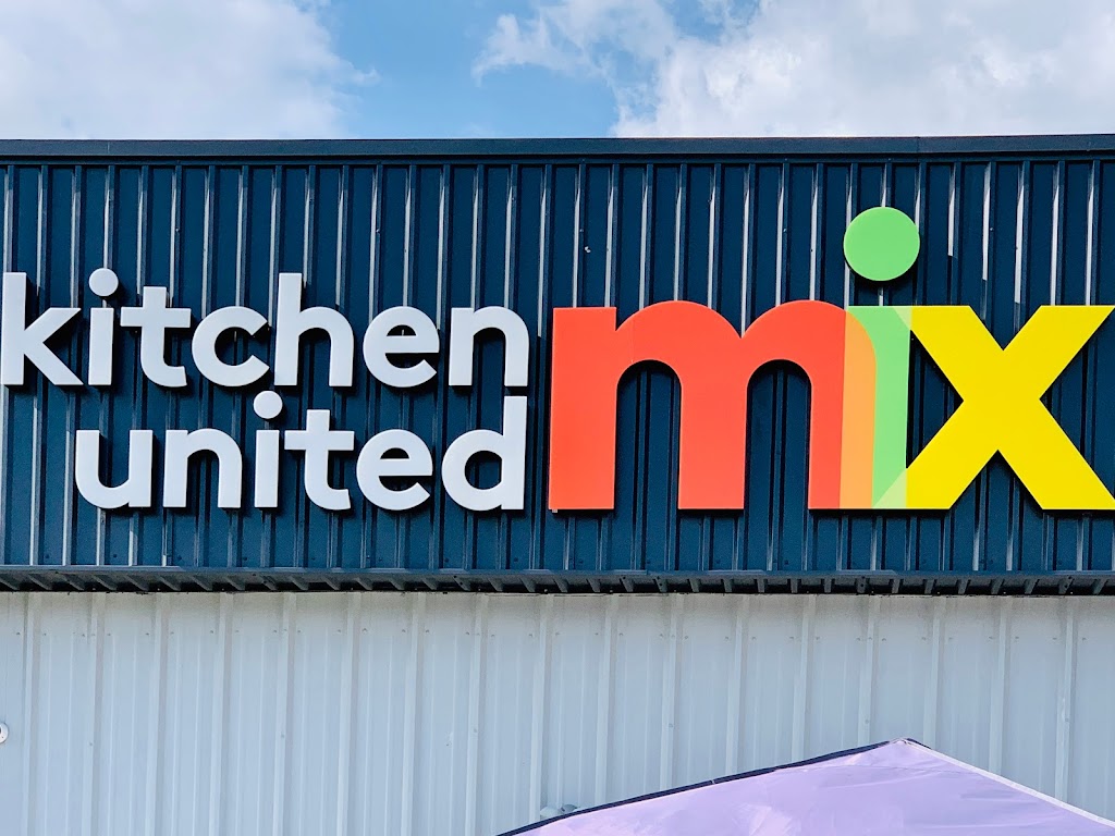 Hawaiian Bros Island Grill | restaurant | 8023 Burnet Rd, Austin, TX 78757, USA | 5126428725 OR +1 512-642-8725