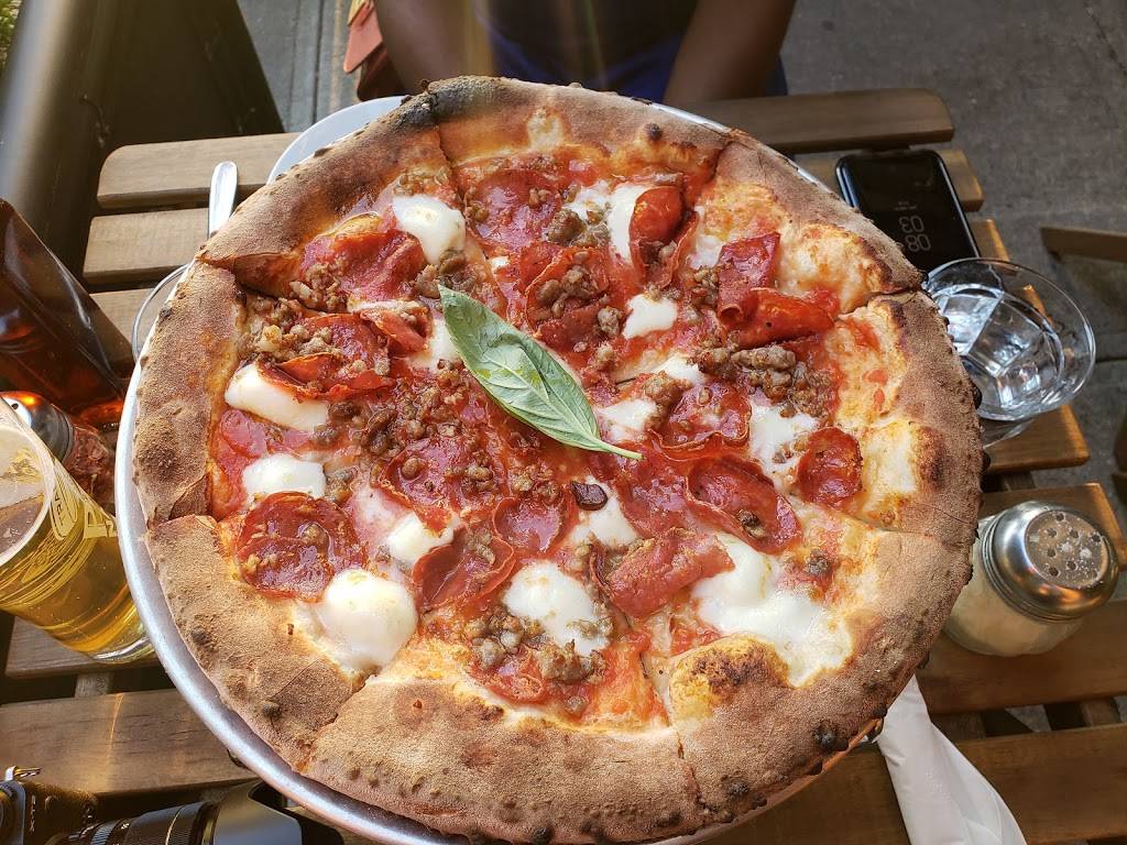LBK pizza | restaurant | 669 Union St, Brooklyn, NY 11215, USA | 3478895309 OR +1 347-889-5309