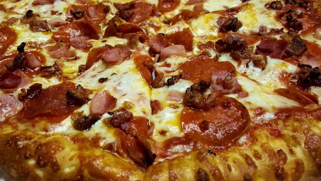 Carlos Pizza | restaurant | 36468 Groesbeck Hwy, Clinton Twp, MI 48035, USA | 5864697666 OR +1 586-469-7666