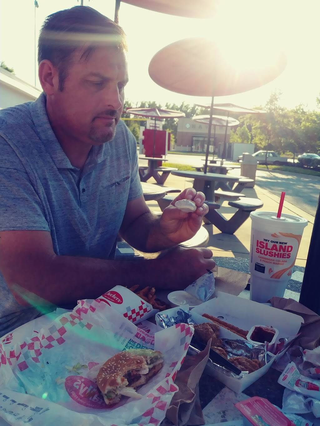 Checkers | restaurant | 7511 Clymer Dr, Brandywine, MD 20613, USA | 3017827338 OR +1 301-782-7338