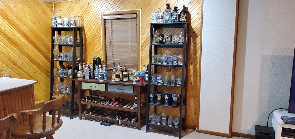 Elvis Secret Hideaway | restaurant | 7538 Madison St, Merrillville, IN 46410, USA | 9147379938 OR +1 914-737-9938