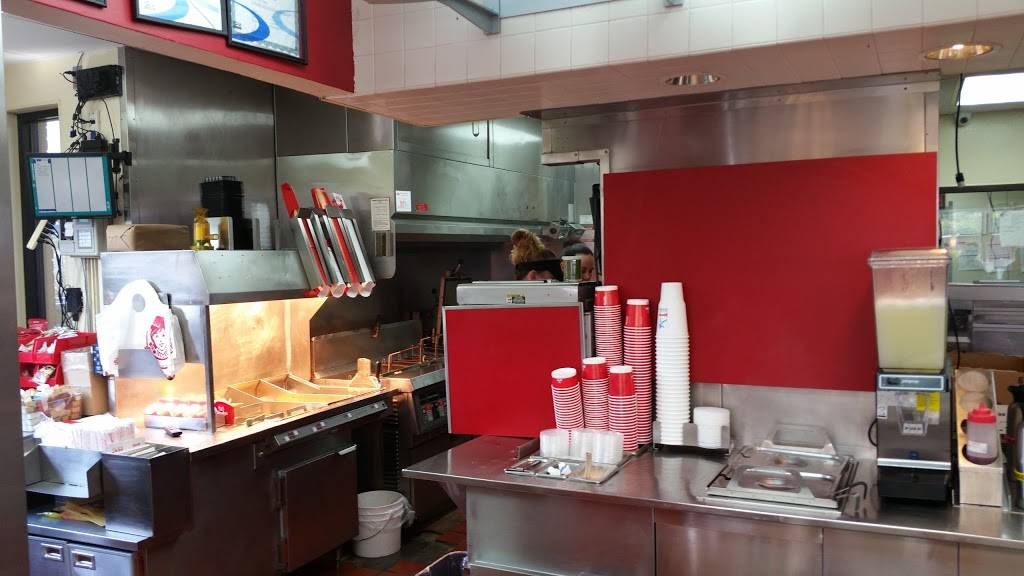 Wendys | restaurant | 1071 Cosby Hwy, Newport, TN 37821, USA | 4236253443 OR +1 423-625-3443