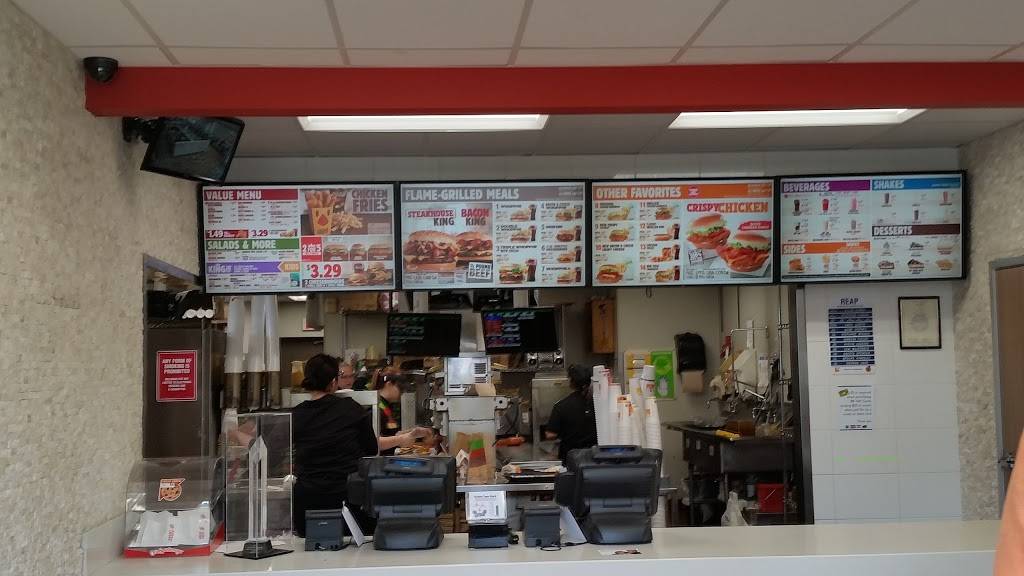 Burger King | restaurant | 204 S 2nd St, Fulton, NY 13069, USA | 3155932689 OR +1 315-593-2689