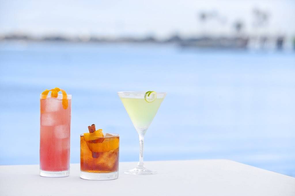 Oceana Coastal Kitchen | restaurant | 3999 Mission Blvd, San Diego, CA 92109, USA | 8585398635 OR +1 858-539-8635