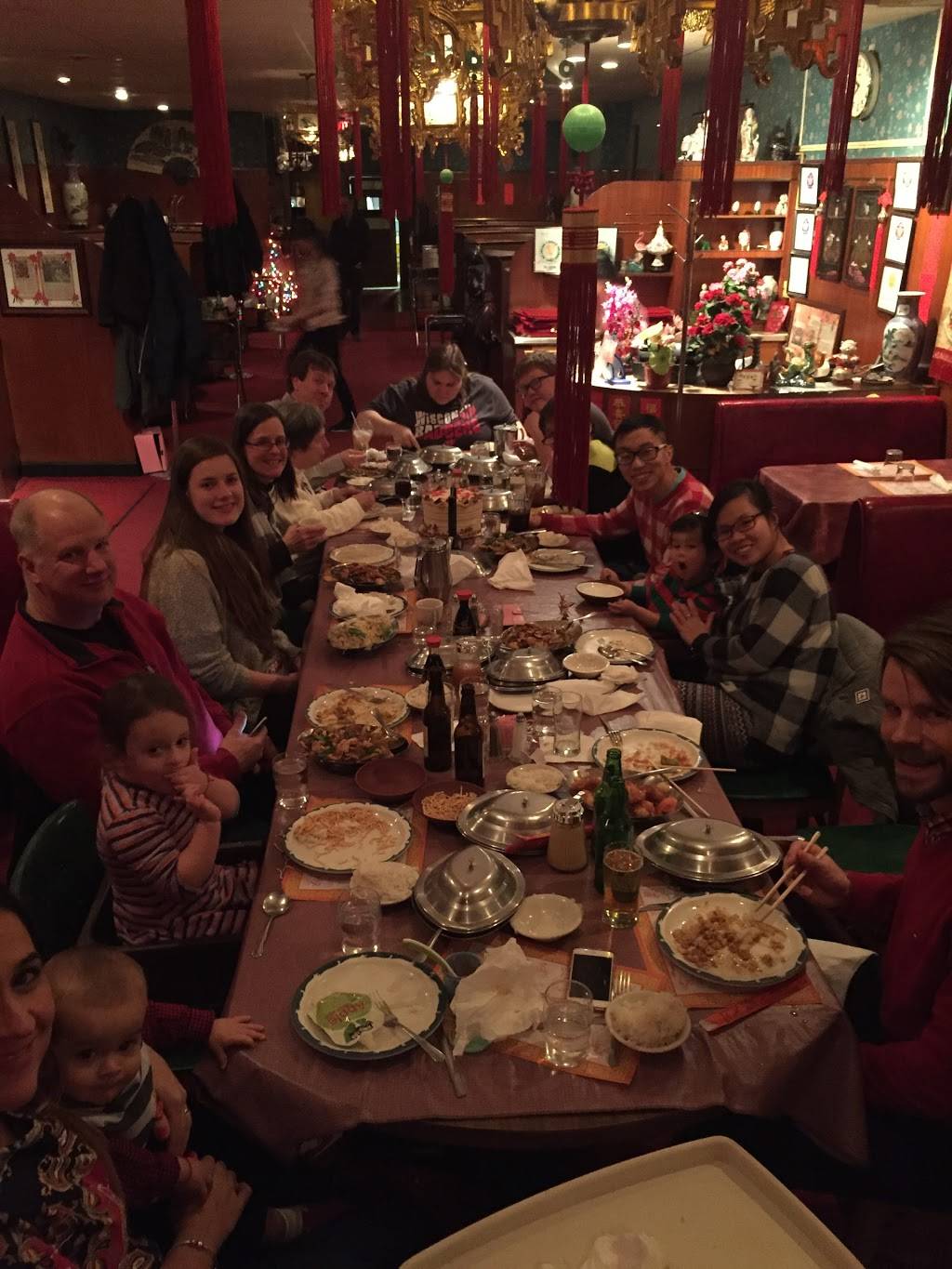 Cozy Inn Chinese Restaurant | restaurant | 214 W Milwaukee St, Janesville, WI 53548, USA | 6087549826 OR +1 608-754-9826