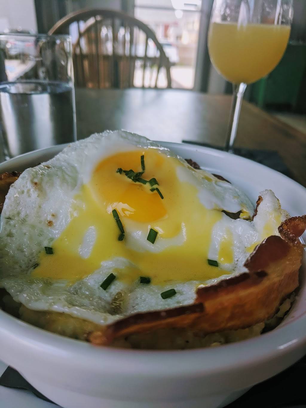 Five String Garage | restaurant | 700 Hadley Ave, Old Hickory, TN 37138, USA | 6158947188 OR +1 615-894-7188