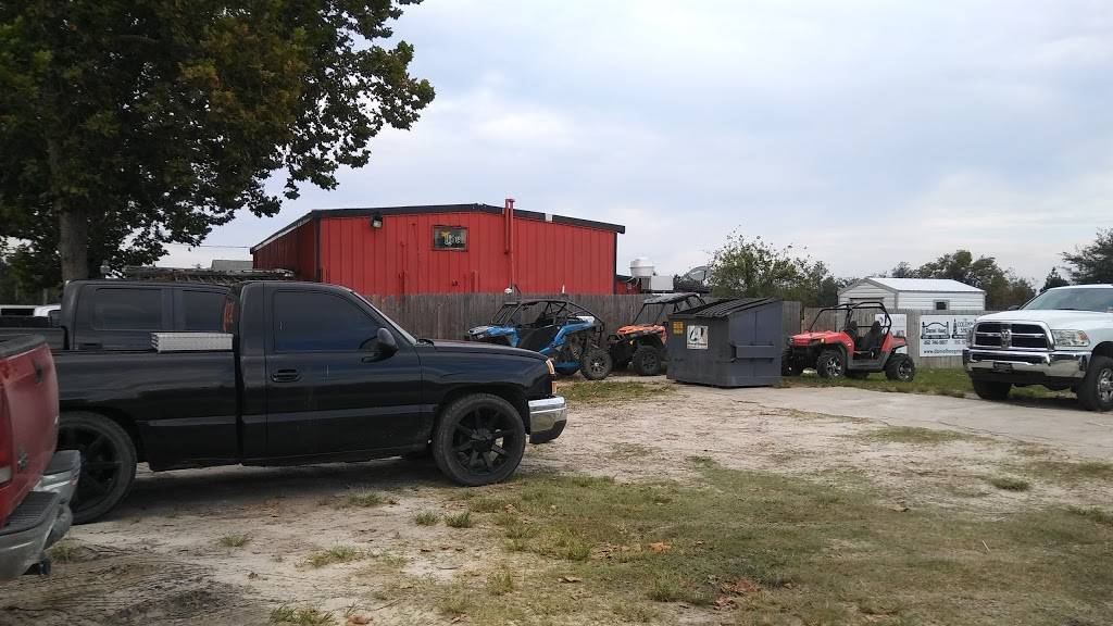 The Loft Bar & Grill | restaurant | 10131 N Citrus Ave, Crystal River, FL 34428, USA | 3525644100 OR +1 352-564-4100