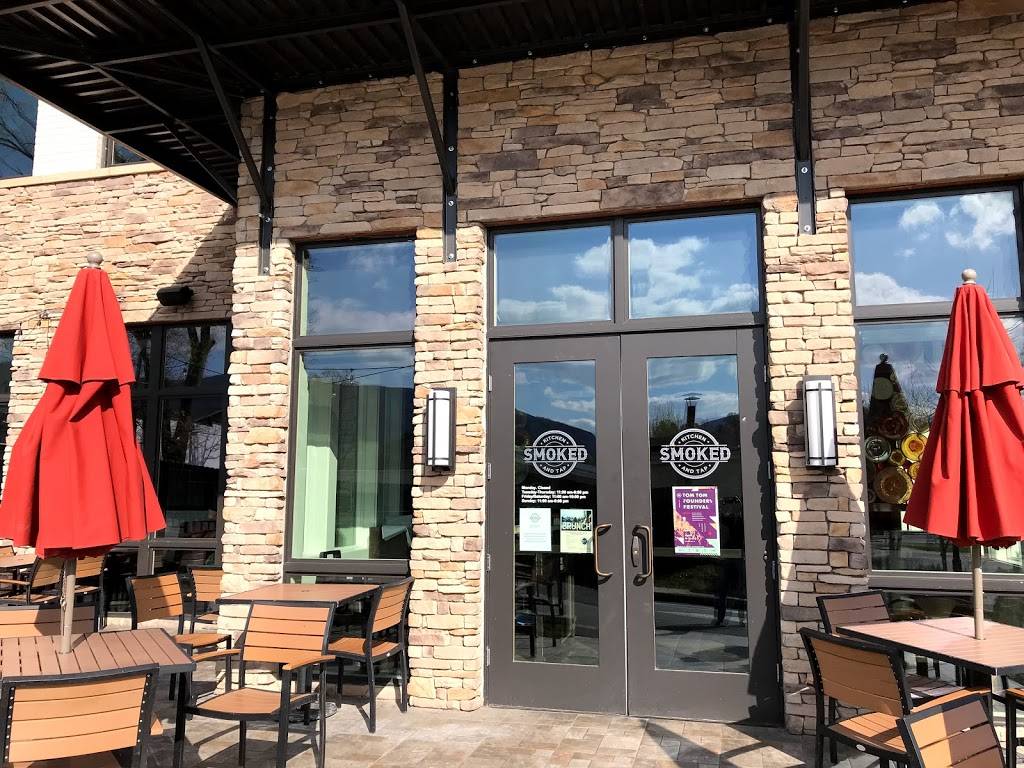 Smoked Kitchen & Tap | restaurant | 2025 Library Ave, Crozet, VA 22932, USA | 4342054881 OR +1 434-205-4881