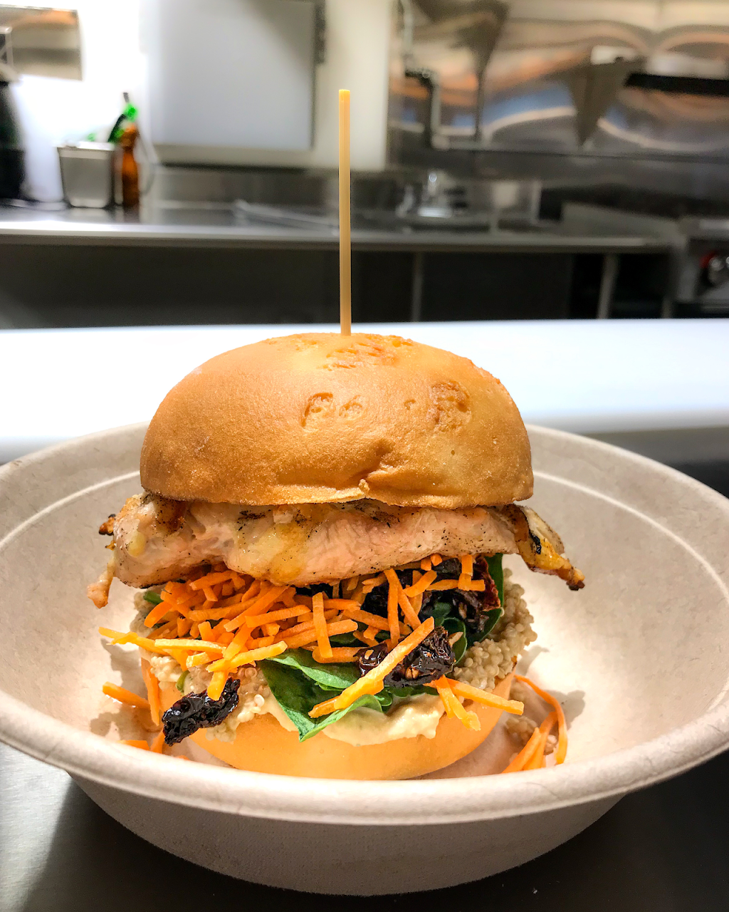 Jays Local | restaurant | 2301 Liberty St, Allentown, PA 18104, USA | 6103513100 OR +1 610-351-3100