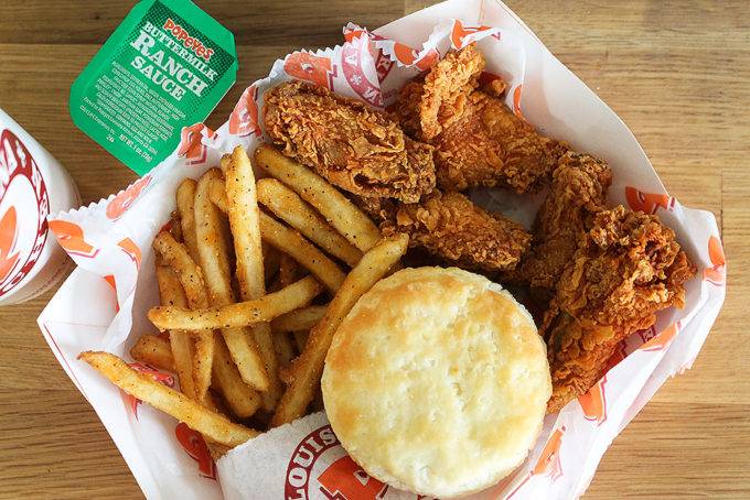 Popeyes | restaurant | 1401 Manheim Pike, Lancaster, PA 17601, USA | 7178269655 OR +1 717-826-9655