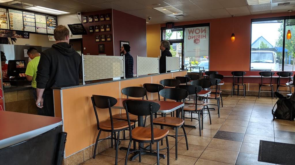 Jack in the Box | restaurant | 2260 NW Wilson St, Portland, OR 97210, USA | 5032242267 OR +1 503-224-2267