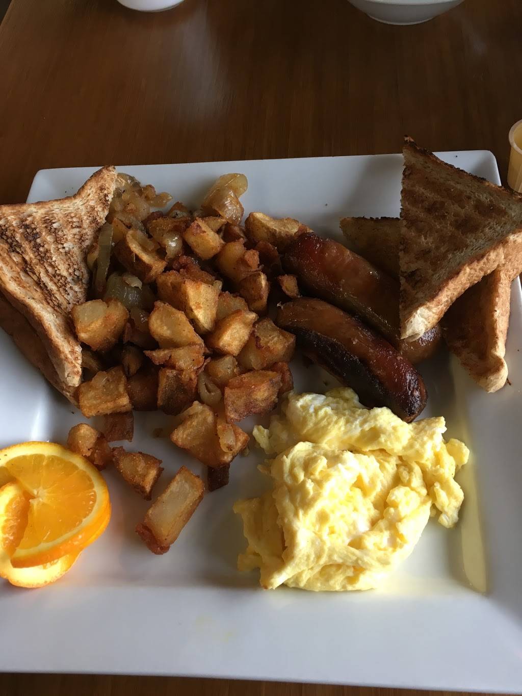 Scottys Corner Diner | restaurant | 2006 Robertson Rd, Nepean, ON K2H 1A5, Canada | 6136952222 OR +1 613-695-2222