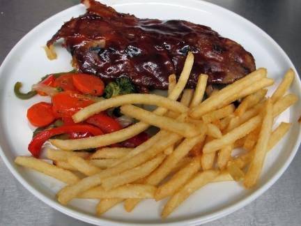 Pine Hills Golf Club Bar & Restaurant | restaurant | 1665 N 2501st Rd, Ottawa, IL 61350, USA | 8154343985 OR +1 815-434-3985