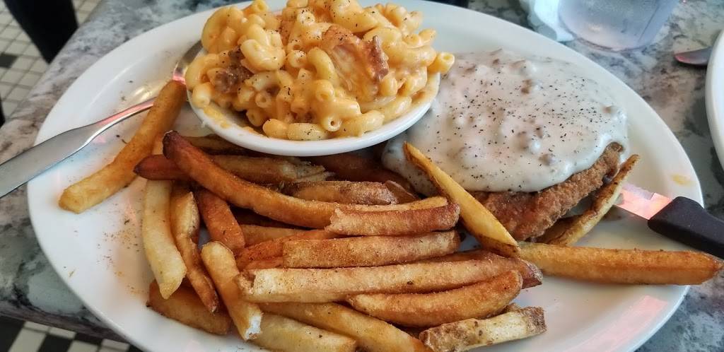 Red Arrow Diner | restaurant | 112 Loudon Rd, Concord, NH 03301, USA | 6034150444 OR +1 603-415-0444