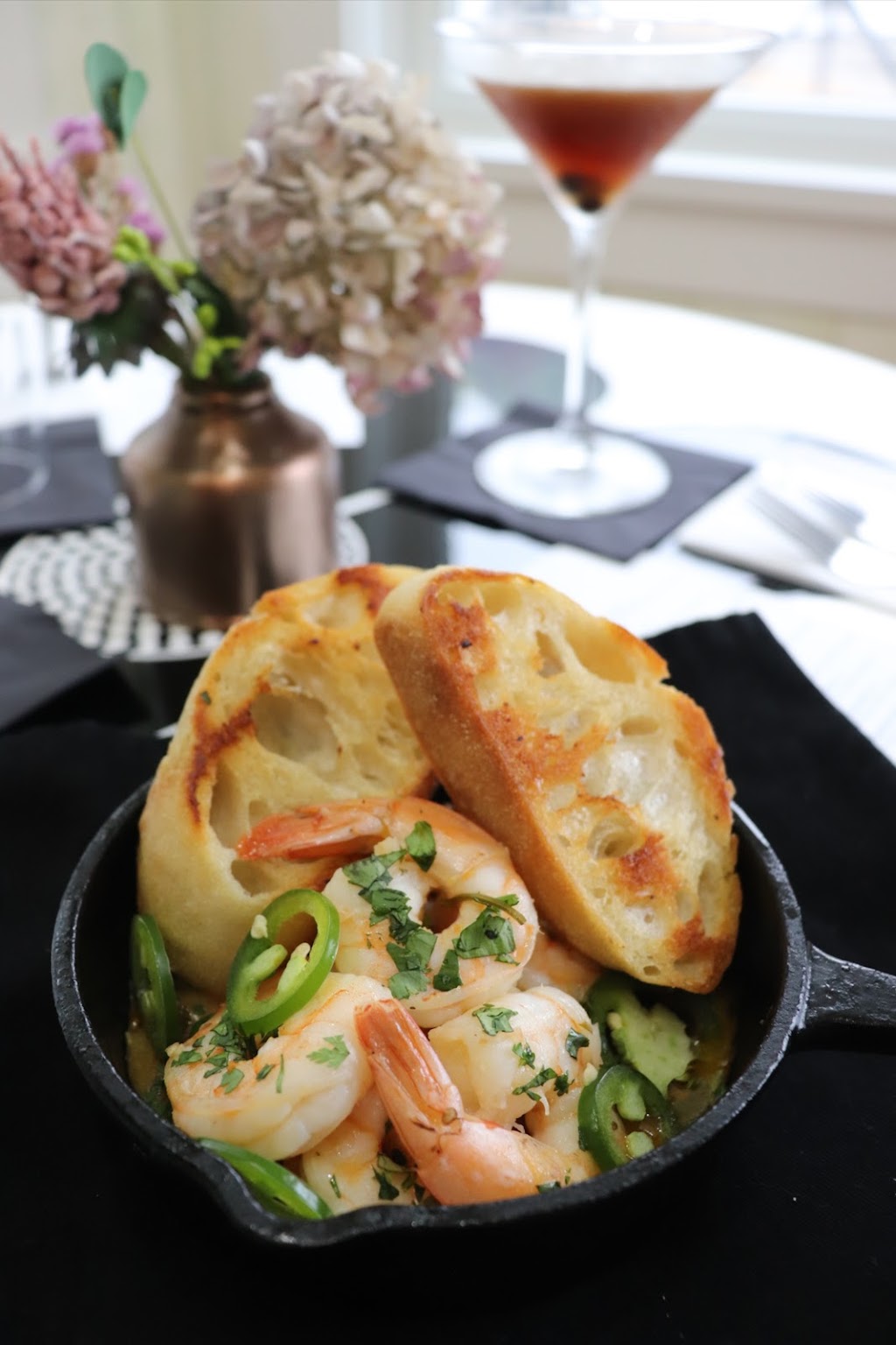 One Thirty Eight Cocktail Lounge | restaurant | 138 W 3rd St, Harbor Springs, MI 49740, USA | 2312424394 OR +1 231-242-4394