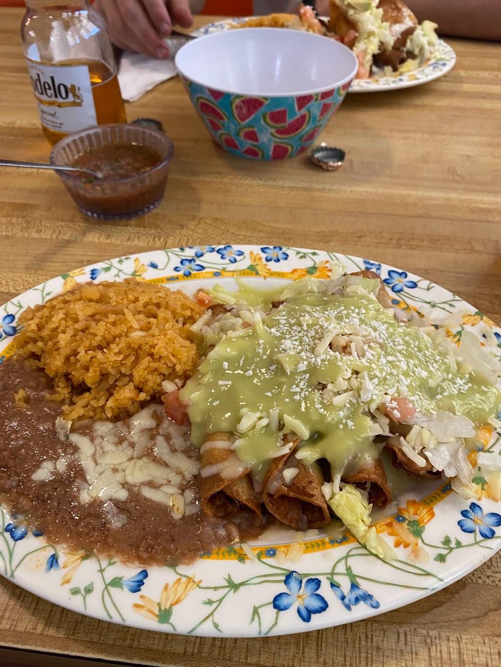 Buckshot Deli & Diner | restaurant | 8120 CA-111, Niland, CA 92257, USA | 7603590595 OR +1 760-359-0595