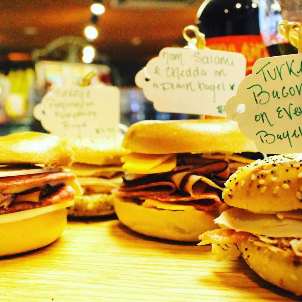 The Neighbors Shoppe | meal takeaway | 2833 Twelve Mile Rd, Berkley, MI 48072, USA | 2485468960 OR +1 248-546-8960