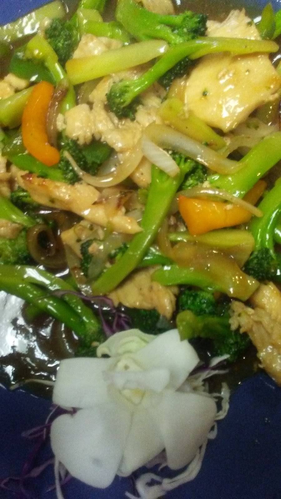 Tip Thai Cuisine | restaurant | 127 E Call St, Starke, FL 32091, USA | 9049648448 OR +1 904-964-8448