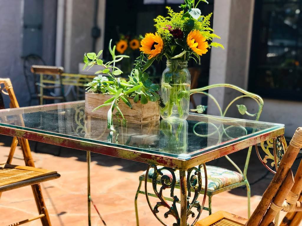 Revolver Pizza | restaurant | 1429 San Andres St, Santa Barbara, CA 93101, USA | 8056795818 OR +1 805-679-5818