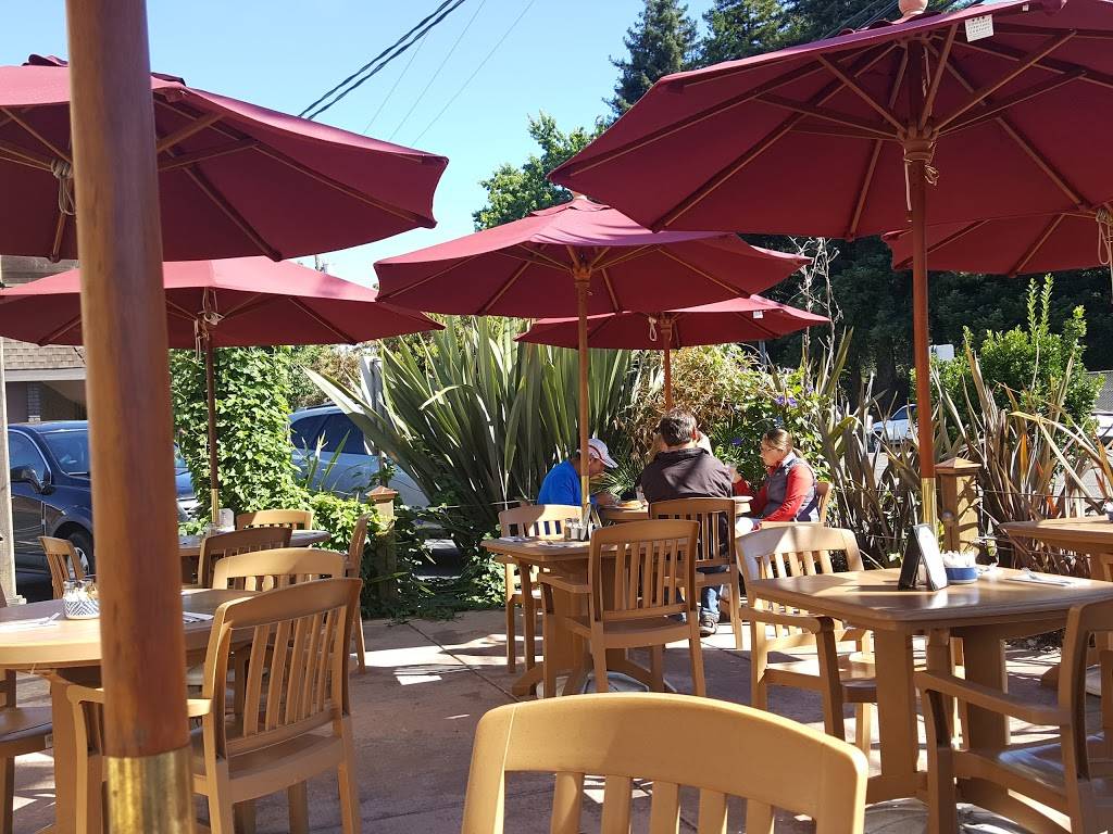 East West Cafe | restaurant | 557 Summerfield Rd, Santa Rosa, CA 95405, USA | 7075466142 OR +1 707-546-6142