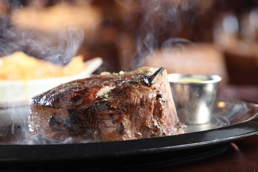 Lou & Mickeys | restaurant | 224 Fifth Ave, San Diego, CA 92101, USA | 6192374900 OR +1 619-237-4900