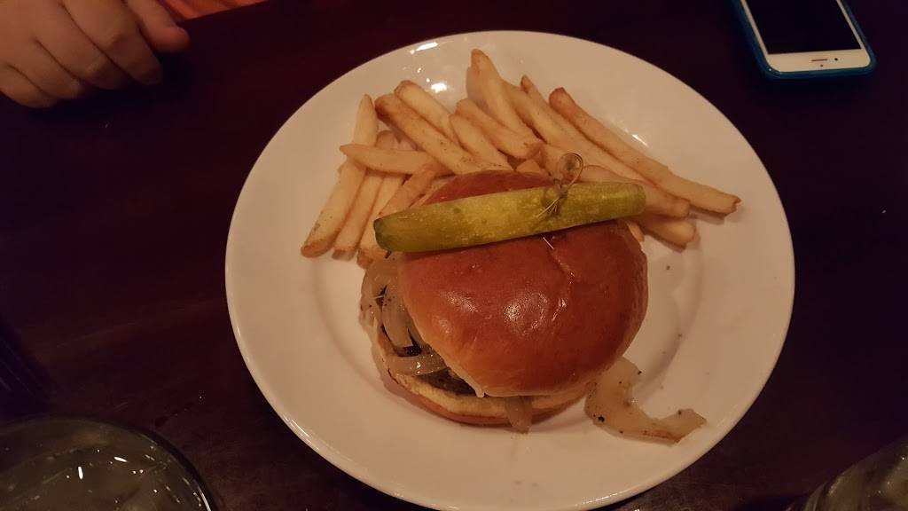 Emmetts Brewing Company | restaurant | 121 W Front St, Wheaton, IL 60187, USA | 6304807181 OR +1 630-480-7181