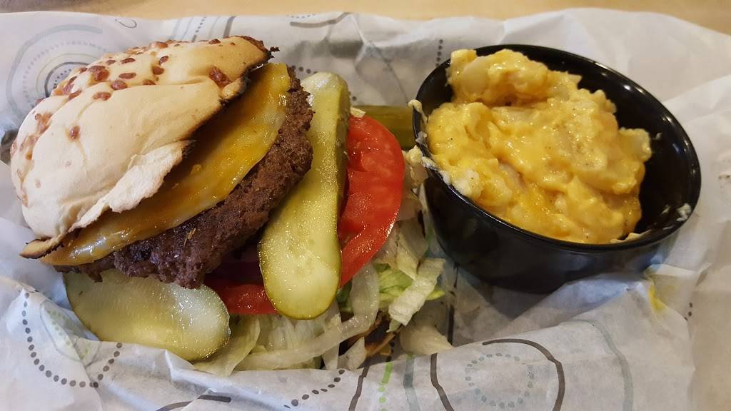 McCormicks Smokehouse Restaurant | restaurant | 1510 N 15th St, Springfield, IL 62702, USA | 2177263418 OR +1 217-726-3418