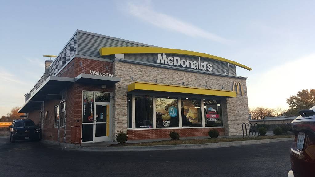 McDonalds | cafe | 1225 S Noland Rd, Independence, MO 64055, USA | 8164611830 OR +1 816-461-1830