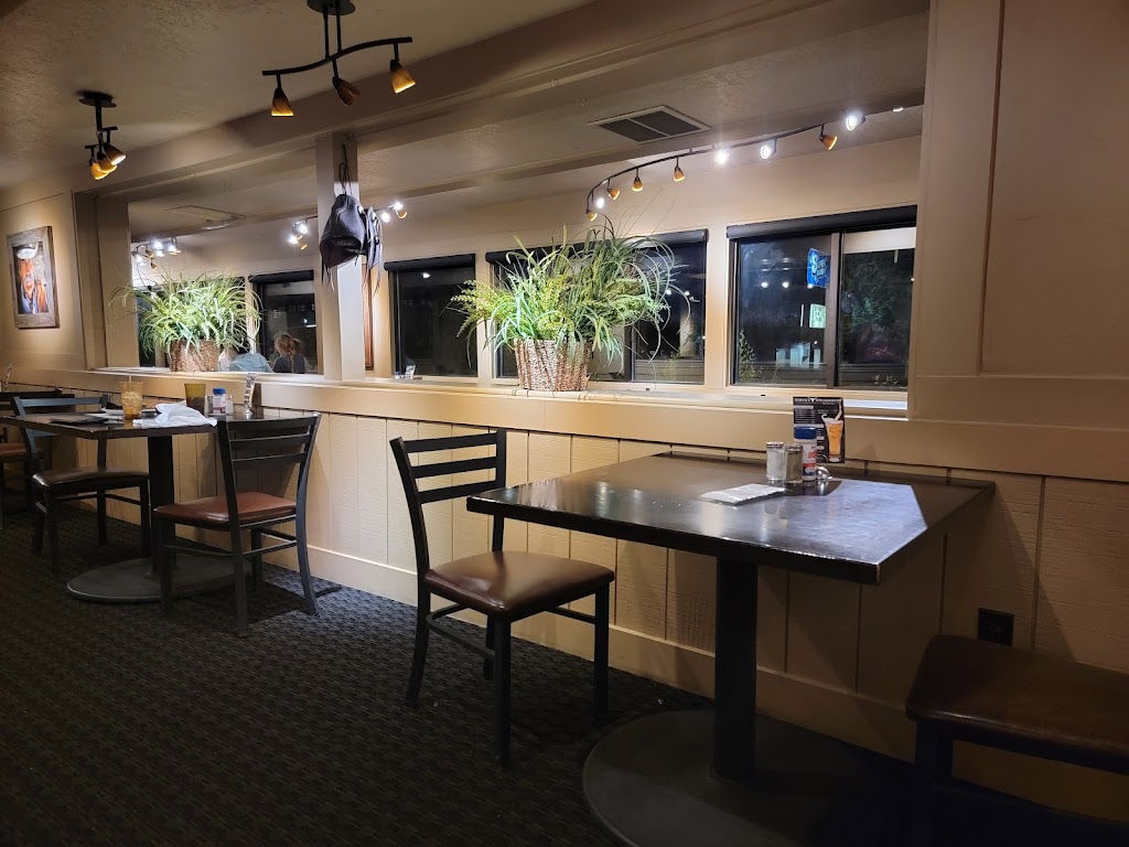 Steves Steakhouse | restaurant | 1170 S College Ave, Richfield, UT 84701, USA | 4358938880 OR +1 435-893-8880