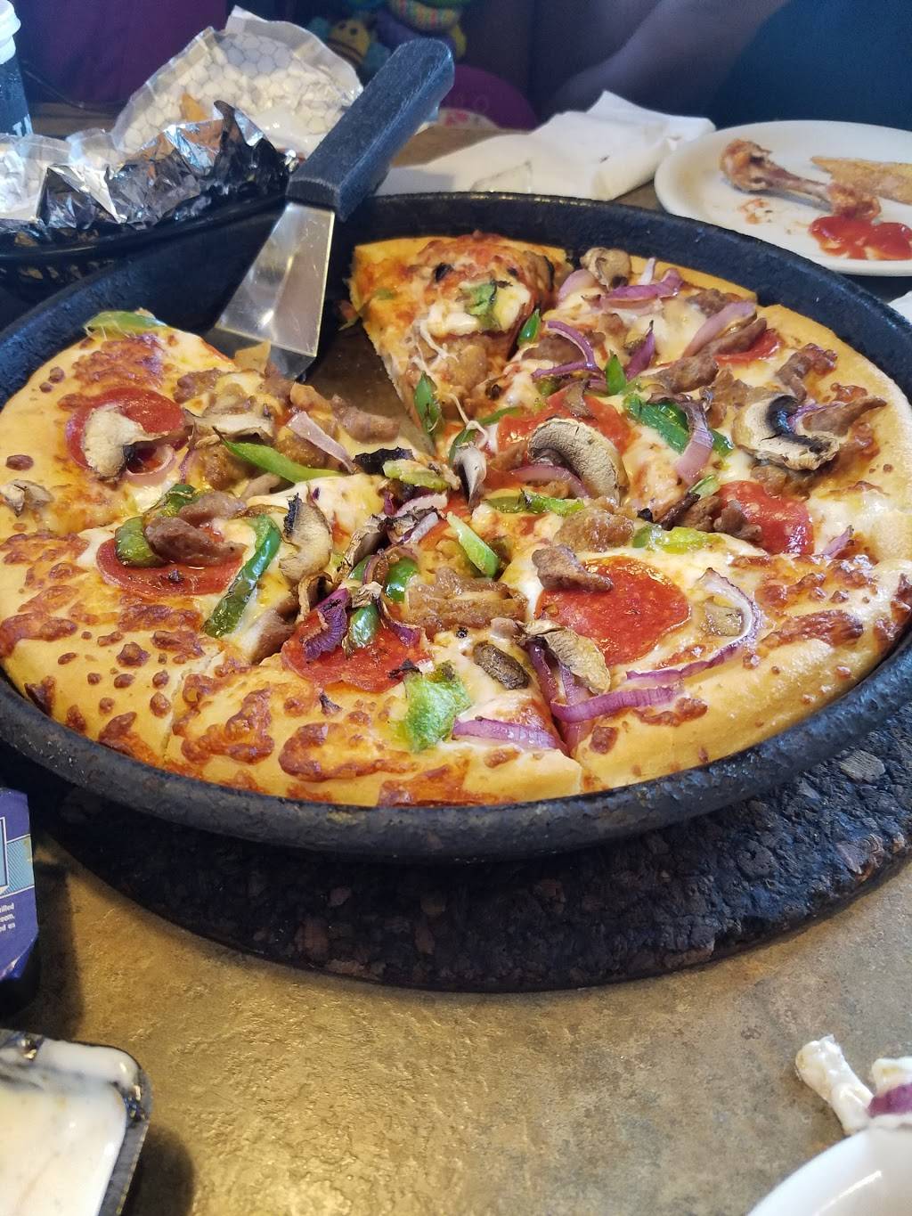 Pizza Hut | restaurant | 61 Old Country Rd, Westbury, NY 11590, USA | 5163347251 OR +1 516-334-7251