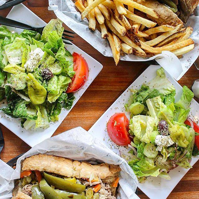 Wrigleyville Grill | restaurant | 602 Northwest Loop 410 #146, San Antonio, TX 78216, USA | 2103699833 OR +1 210-369-9833