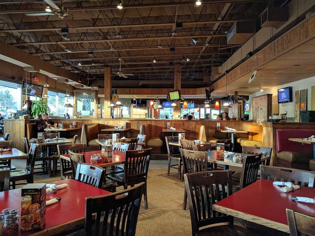 Old Chicago | restaurant | 11460 NE Evergreen Pkwy Ste A, Hillsboro, OR 97006, USA | 5035334650 OR +1 503-533-4650