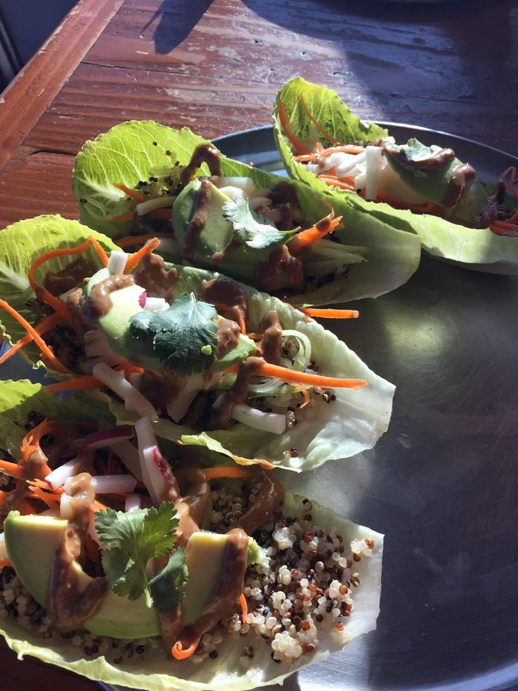 Sabertooth Food Co. | restaurant | 4012 N Mesa St, El Paso, TX 79902, USA | 9155338024 OR +1 915-533-8024