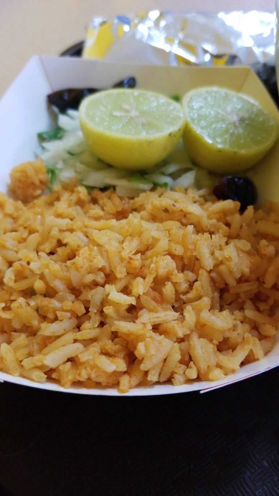 Los Kompadres Mexican Food | restaurant | 3772 Mission Ave #130, Oceanside, CA 92058, USA | 7607217829 OR +1 760-721-7829