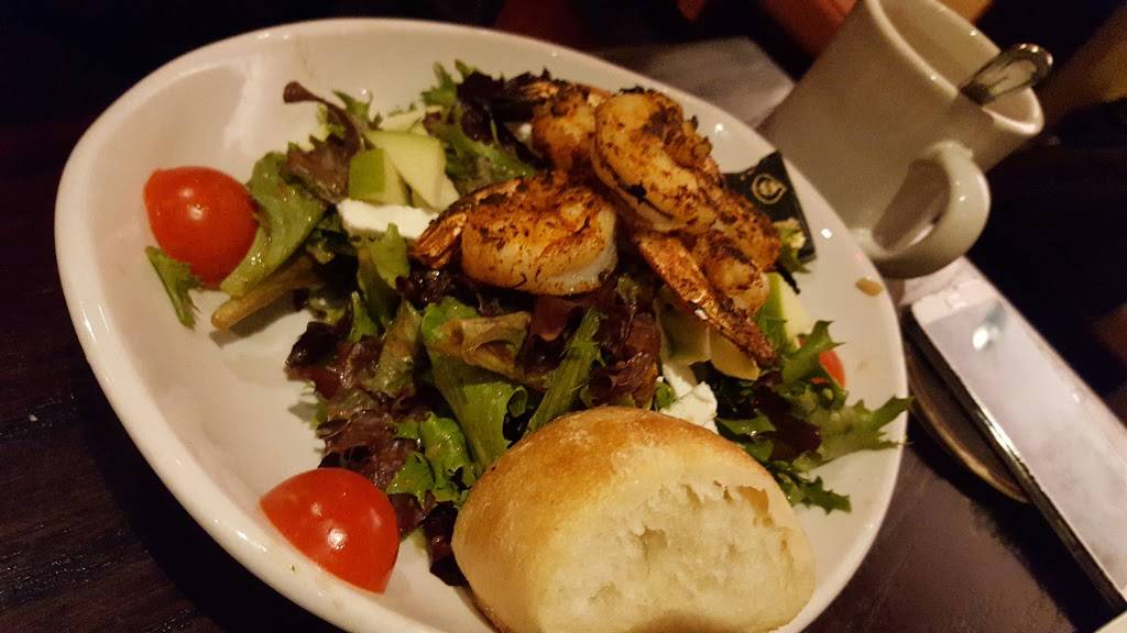 Sedona Taphouse | restaurant | 515 West Ave, Norwalk, CT 06850, USA | 2032991800 OR +1 203-299-1800