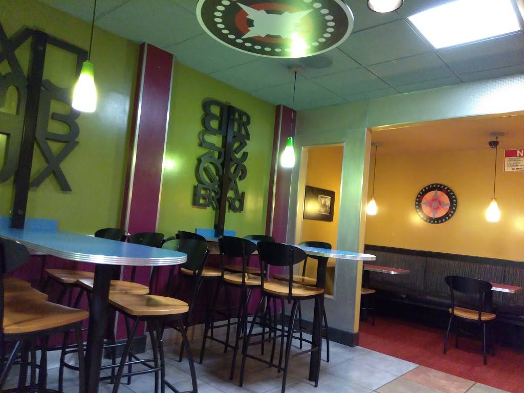 Jack in the Box | restaurant | 5656 California Ave, Bakersfield, CA 93309, USA | 6613259067 OR +1 661-325-9067