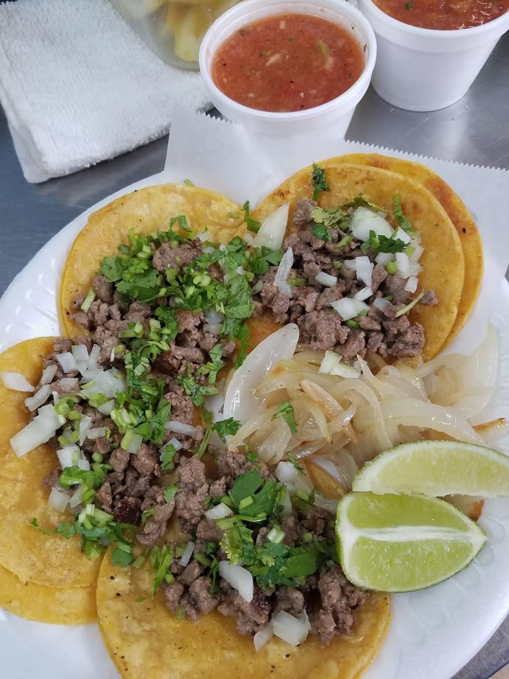 Mi Ranchito | restaurant | 7450, 1722 S Zarzamora St, San Antonio, TX 78207, USA | 2104441180 OR +1 210-444-1180