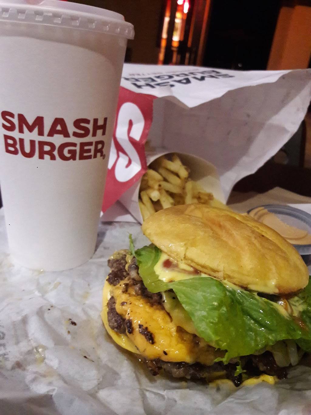 Smashburger | restaurant | 3737 Murphy Canyon Rd, San Diego, CA 92123, USA | 8582566565 OR +1 858-256-6565