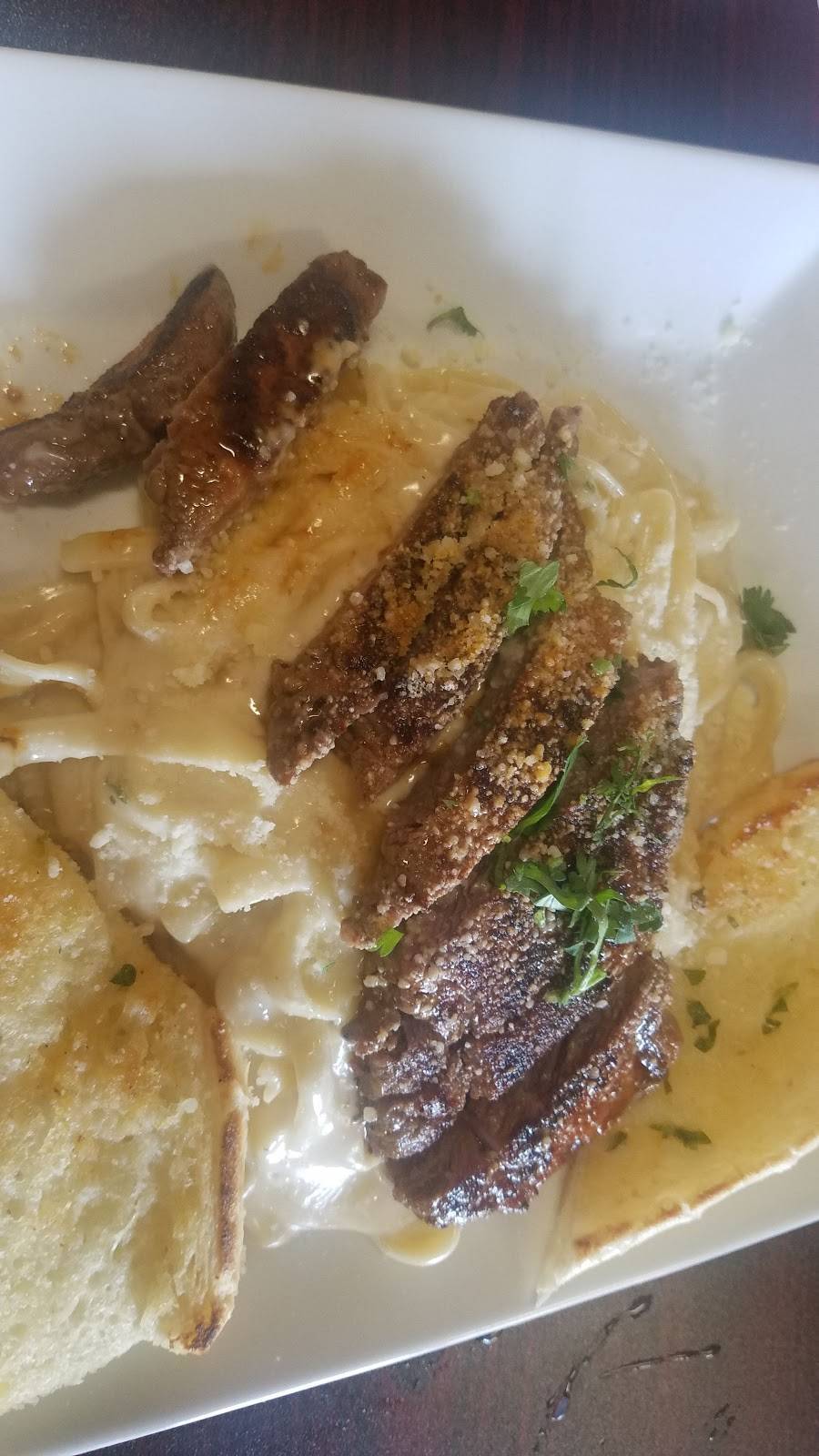 Win Win Restaurant and Bar | restaurant | 30 N Genesee St, Waukegan, IL 60085, USA | 2246565038 OR +1 224-656-5038