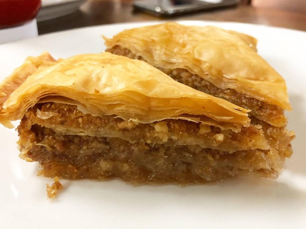 Giovannis Piney Flats | restaurant | 5653 Hwy 11 E North, Piney Flats, TN 37686, USA | 4233910222 OR +1 423-391-0222