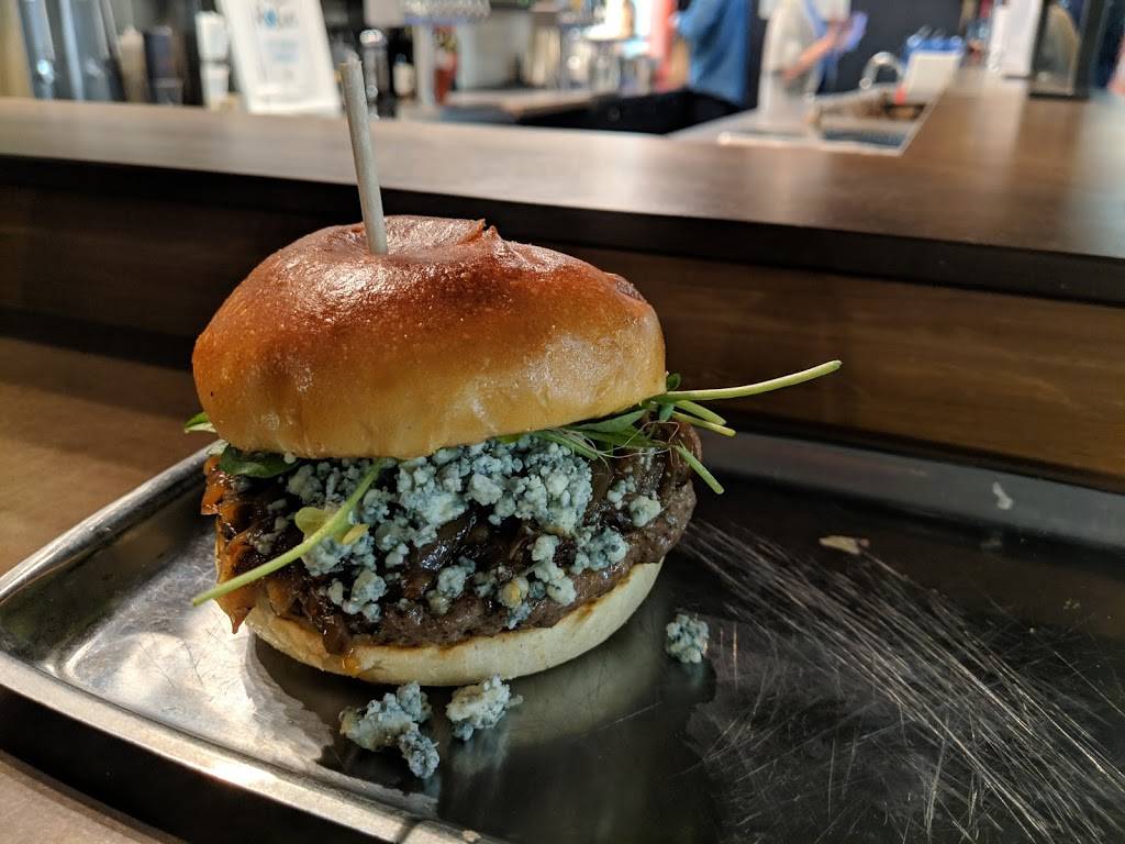 Feed Co. Burgers | restaurant | 1190 24th Ave, Seattle, WA 98122, USA | 2067266000 OR +1 206-726-6000