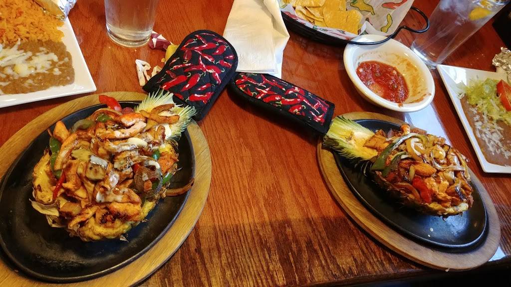 Rancho Nuevo | restaurant | 915 N Royal Ave, Front Royal, VA 22630, USA | 5405513576 OR +1 540-551-3576