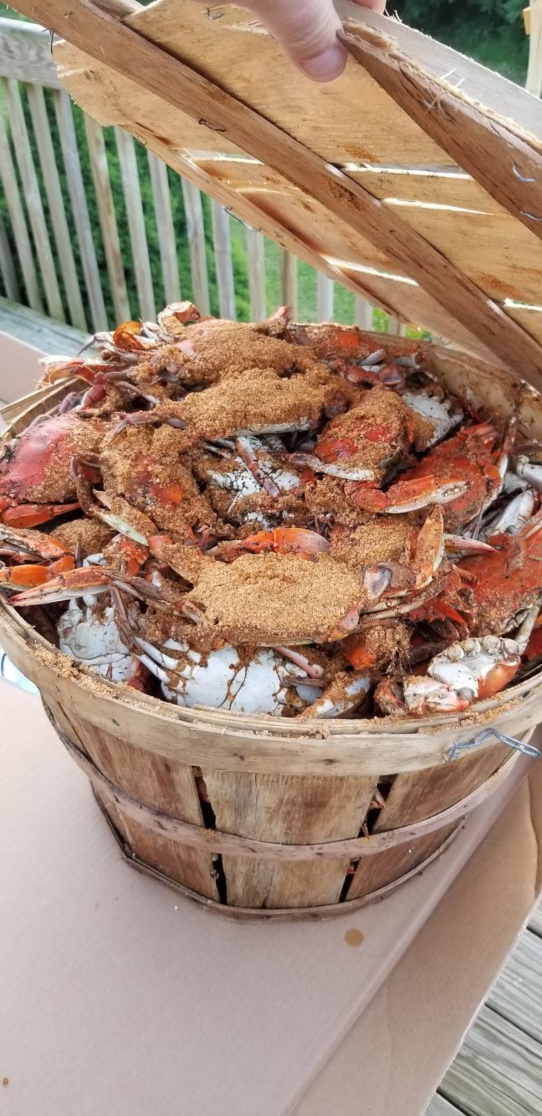 Zach Greenlees Trackside Steak & Seafood | restaurant | 15124 National Pike, Hagerstown, MD 21740, USA | 2408502121 OR +1 240-850-2121