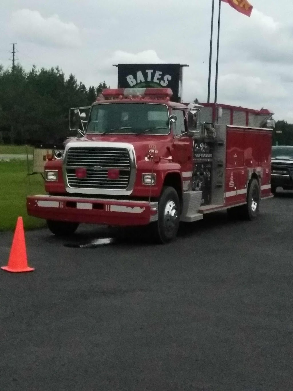 Bates Corner Bar and Grill | restaurant | W16431 US-2, Gould City, MI 49838, USA | 9062871003 OR +1 906-287-1003