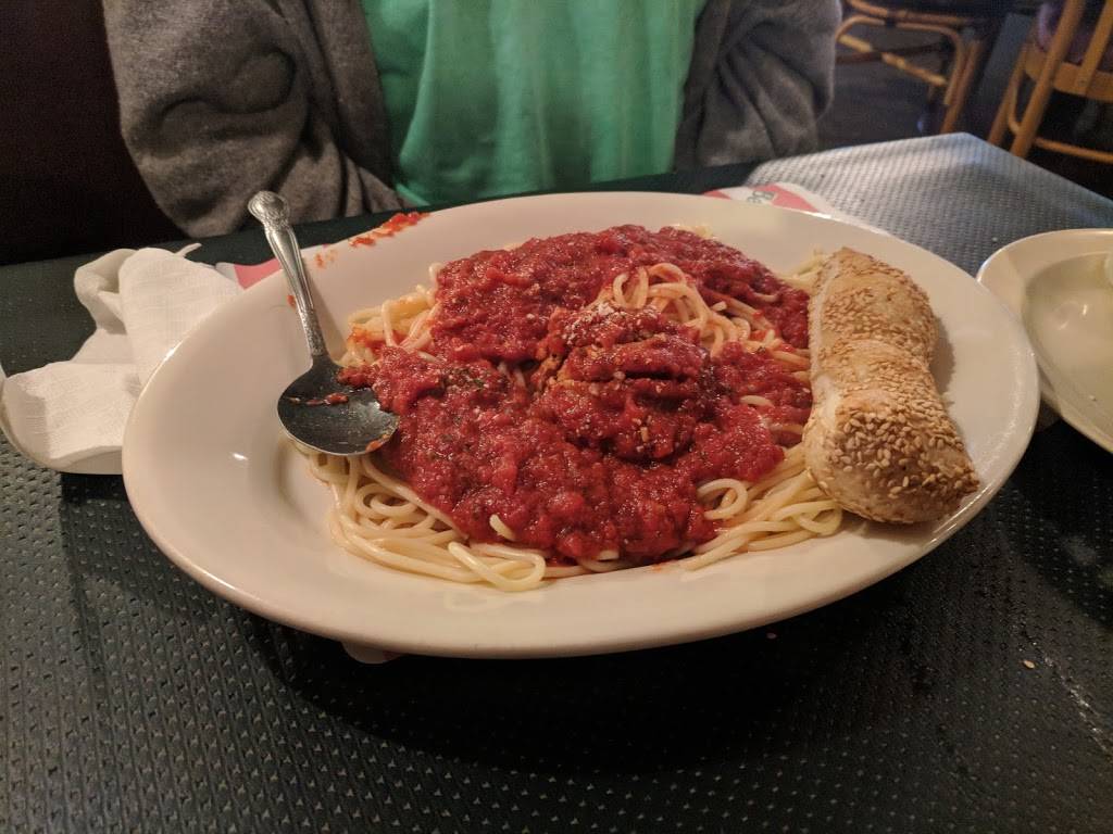 Iannuccis Pizzeria & Italian Restaurant | restaurant | 1981 Hendersonville Rd, Asheville, NC 28803, USA | 8286845050 OR +1 828-684-5050